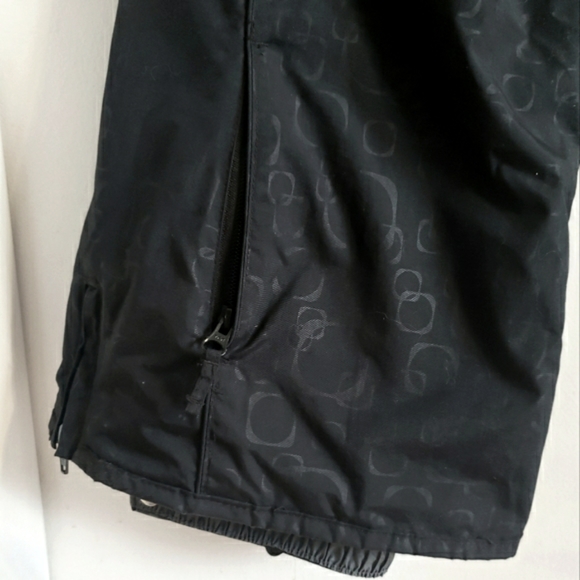 Powderoom Ride Harder Ski Pants Black Damask Pattern Semi Reflective W-M EUC - Picture 14 of 15